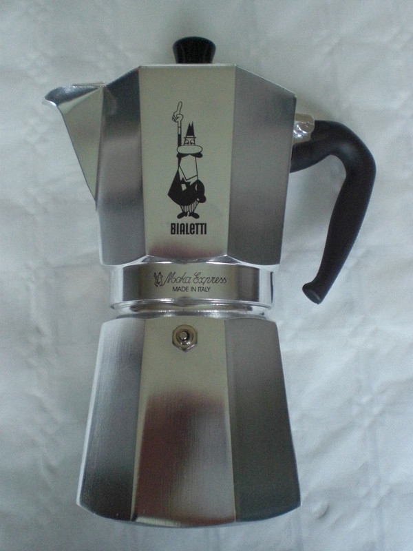 Cafetiere italienne inox 6 tasses BIALETTI - LA DÉPANNERIE